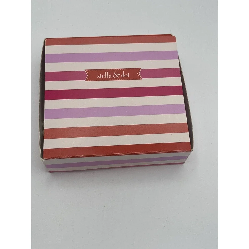 Stella & Dot Girls Olive Pearl Bob & Bracelet Set New